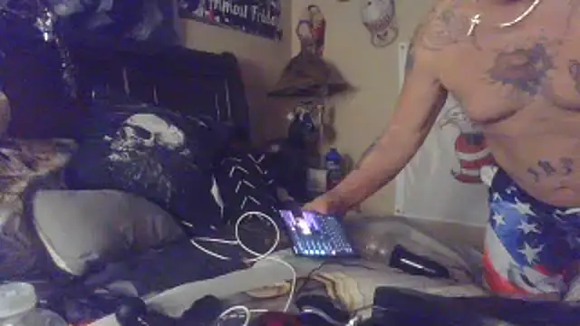 bigdaddyrooster Live XXX Chat