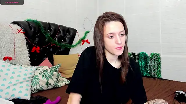 CumelyClovers Live XXX Chat