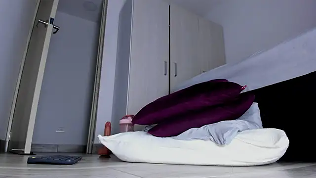 XXX chat uživo modela Skarleth69