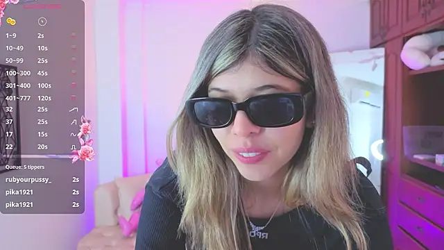 Chat XXX en directo de NATAASHA___