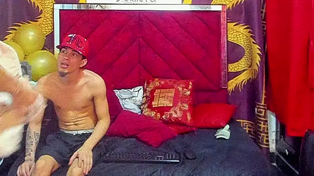 Pride_couple Live XXX Chat