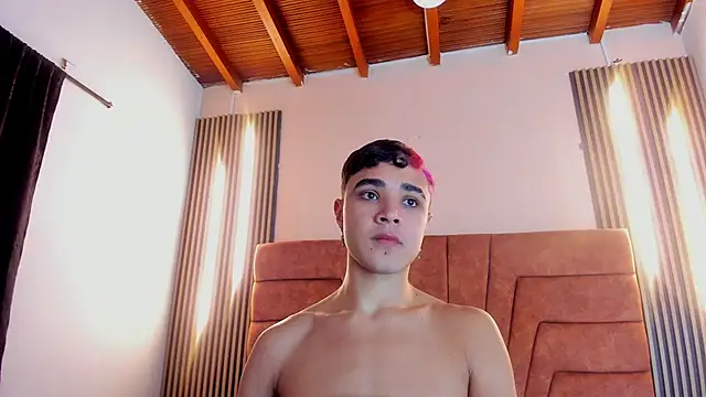 Amellia_brown2 webkamerás műsora