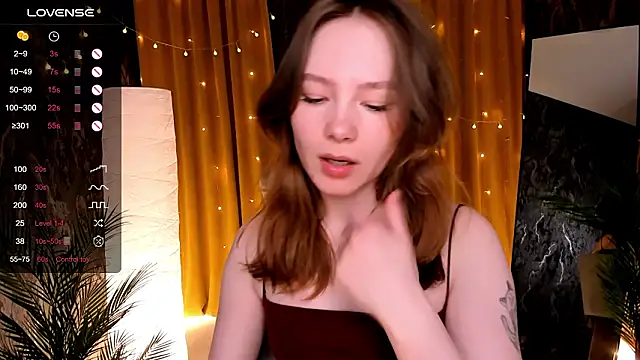 LanaBlu_'s Live XXX Chat