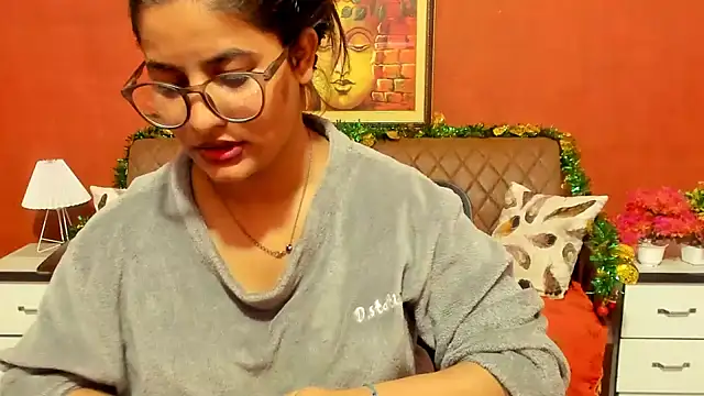 Jasmine_Jaey1's Live XXX Chat