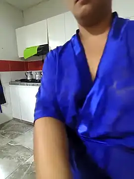 hotandfierylatinos2023 élő XXX-chatje