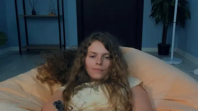 Chat XXX en directo de RayaNenlia