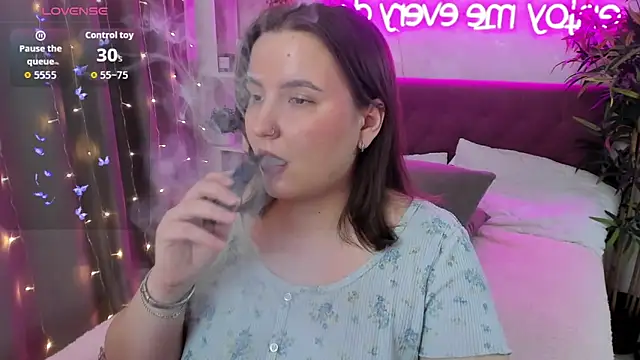 FeralPeach Live XXX Chat