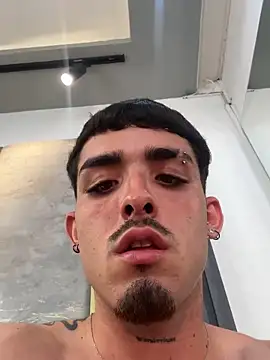 Онлайн чат XXX NikoStone_