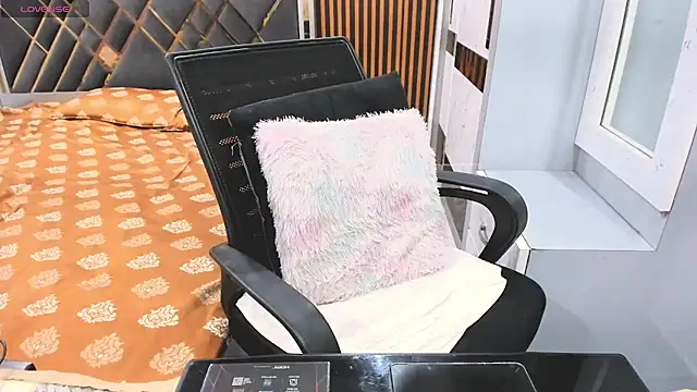 Lushteen live XXX chat