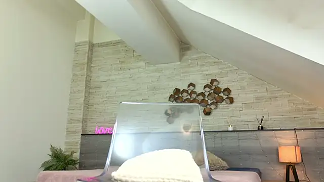 Chatroom XXX en direct de hornyb33_