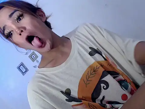 Almoghty_Maria Webcam-Show