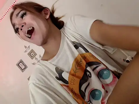 Almoghty_Maria Adlı Modelin Web Kamerası Şovu