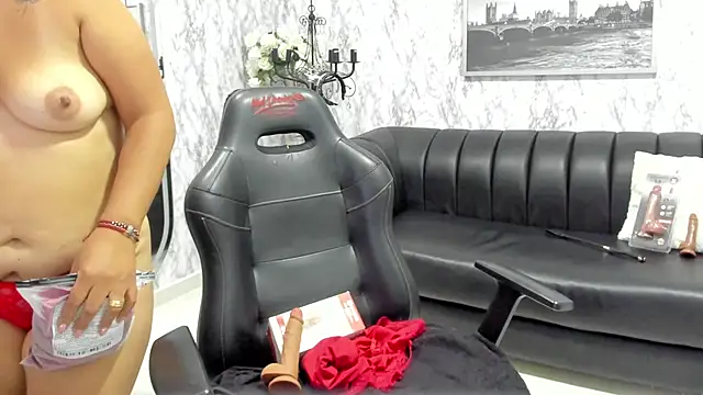 Chatroom XXX en direct de AlexandraMilff