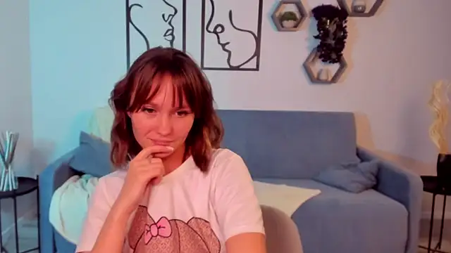 BritnieCute Webcam show