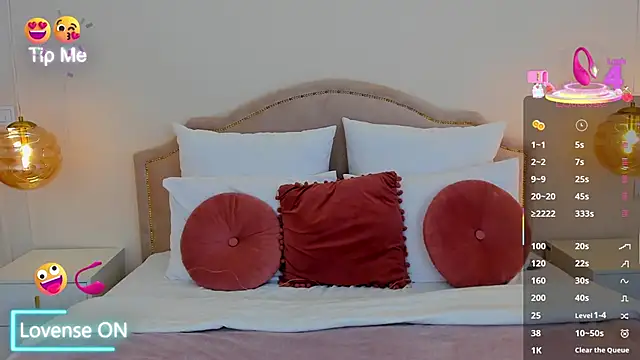 دردشة MissLoou الجنسية المباشرة