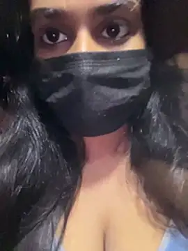 umairahaasan_1 élő XXX-chatje