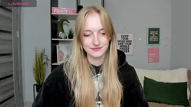 Cinnabonnn_ লাইভ XXX চ্যাট