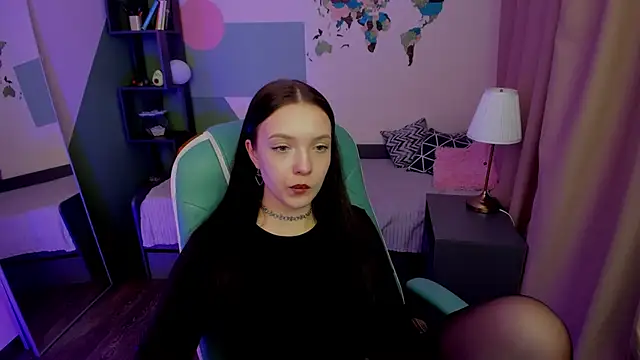 Онлайн чат XXX Emily_tender