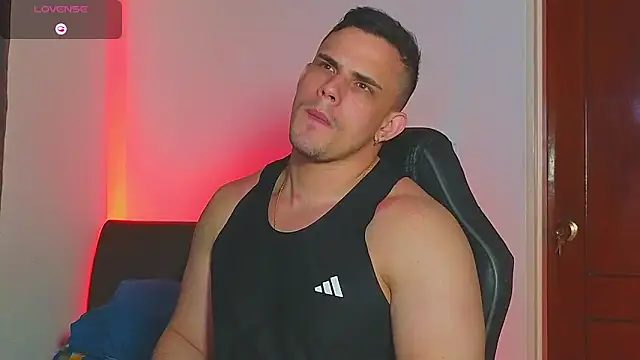 Regansmiths' Live XXX Chat