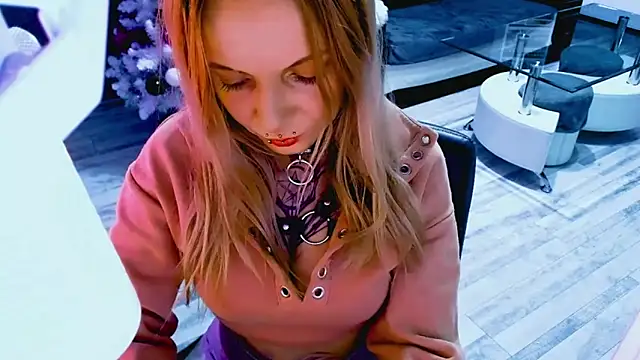 InesGold Chat XXX live