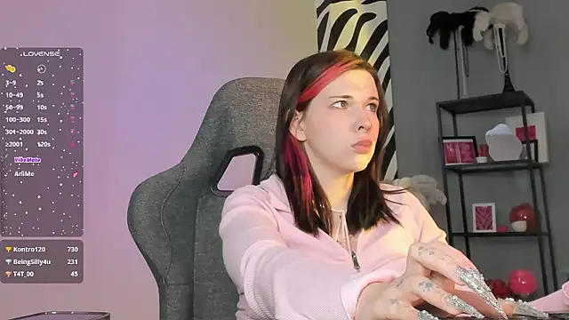 AliceSunday: онлайн-секс-чат