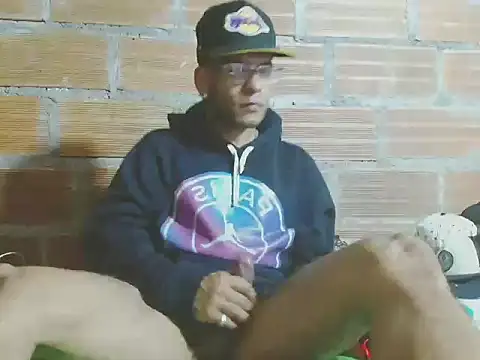 Alphamaster_92's Live XXX Chat