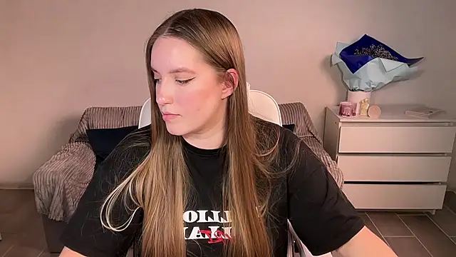 دردشة EvaMaddison الجنسية المباشرة