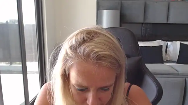 Wendysexyx: онлайн-секс-чат