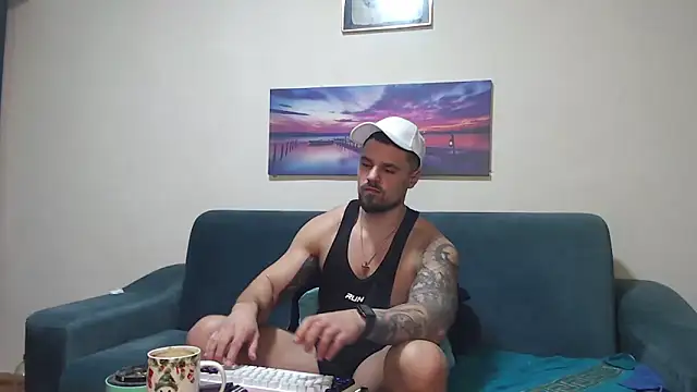 Chat XXX en directo de Tiberius_hunk