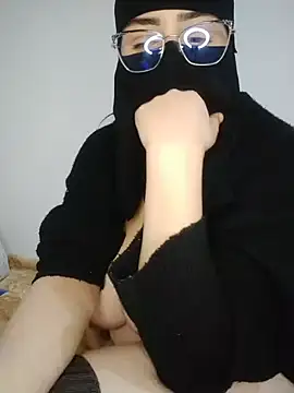 Sexy__Arab élő XXX-chatje
