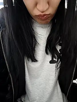 deli0908 网络视讯表演