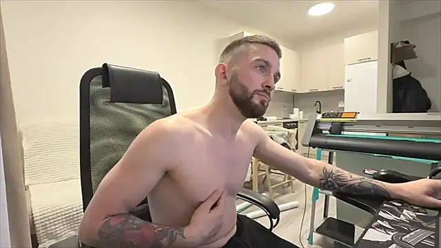 Онлайн чат XXX Marselle_Laker