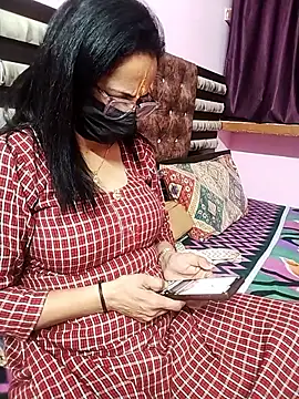 meenu_bhabhi547のライブXXXチャット