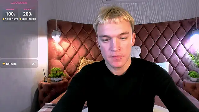 Derek_Banville Show Webcam