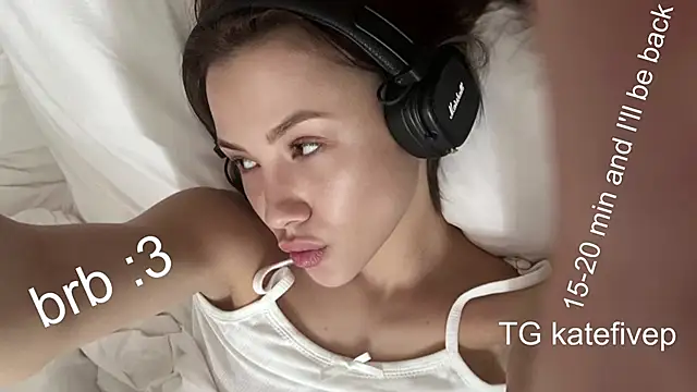 EvaHumbles 现场XXX聊天