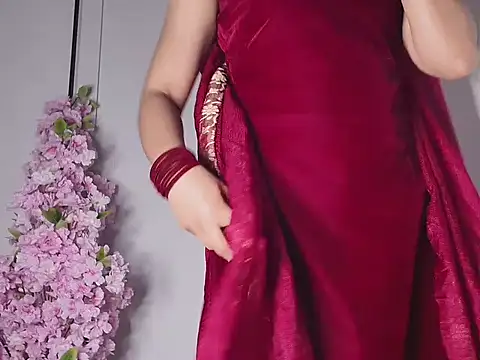 Yasminrosa Adlı Modelin Canlı XXX Sohbeti