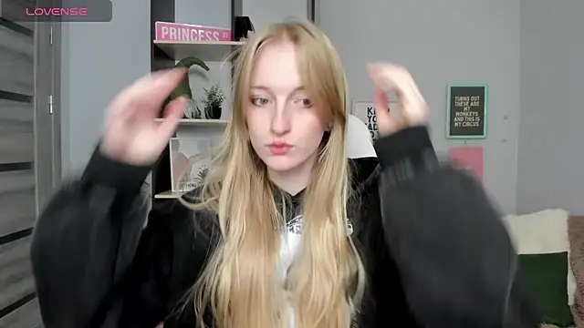 Cinnabonnn_ – Live XXX-chat