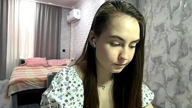 NellieCooper Adlı Modelin Canlı XXX Sohbeti