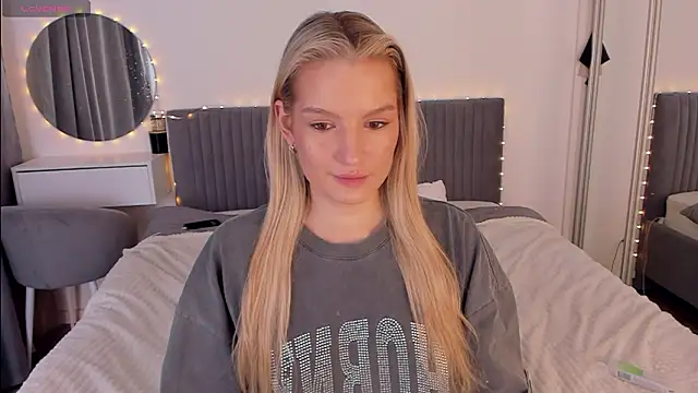 CassieRayss' Live XXX Chat