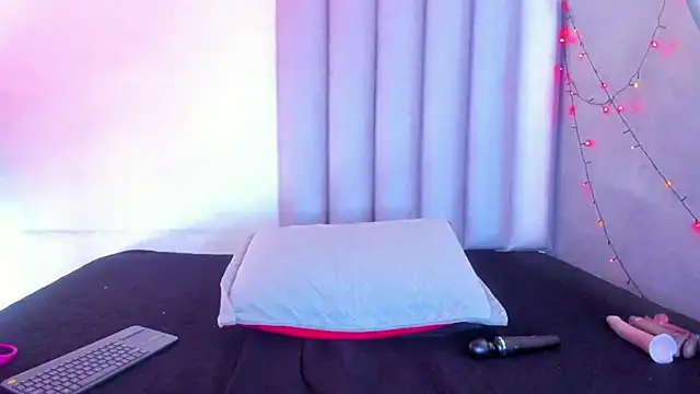 SussanMilf_'s Live XXX Chat