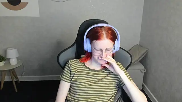 ElizabethHarpper 现场XXX聊天