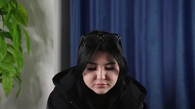 ElnaSharits' Live XXX Chat