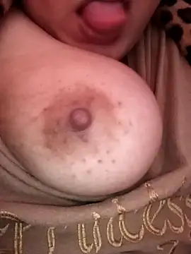 carmelasexy: онлайн-секс-чат