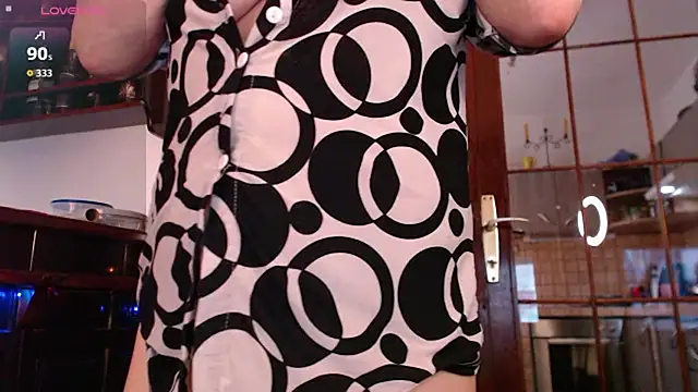 MagdalenaMercedes' Live XXX Chat