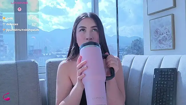 Chat XXX ao vivo de Ivanna_West