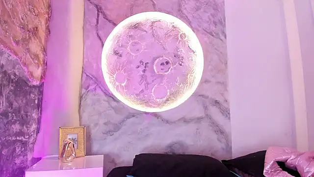 KateLowe_ Webcam-Show