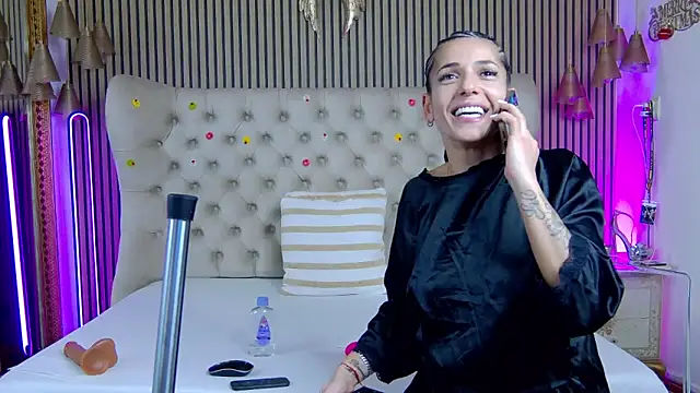 PlayfulShow Webcam show