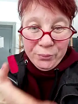 Živý XXX chat SquirrelFine