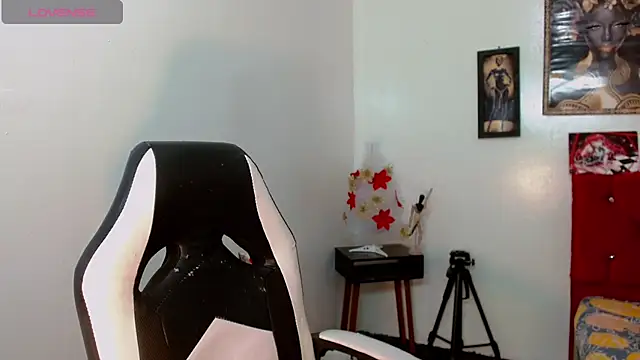 AdharaaMoon Webcamshow