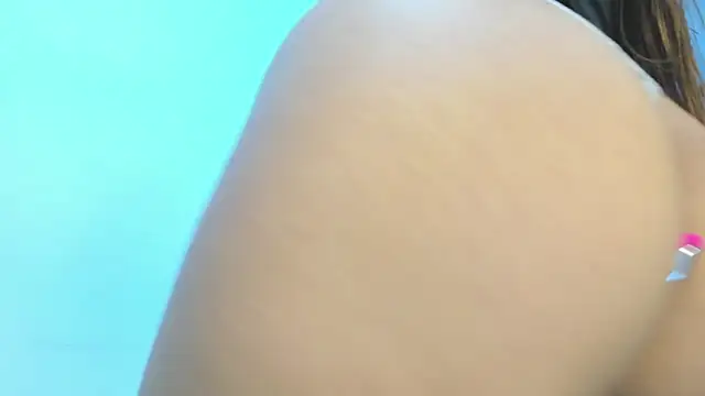 Holly_22 Chat XXX live